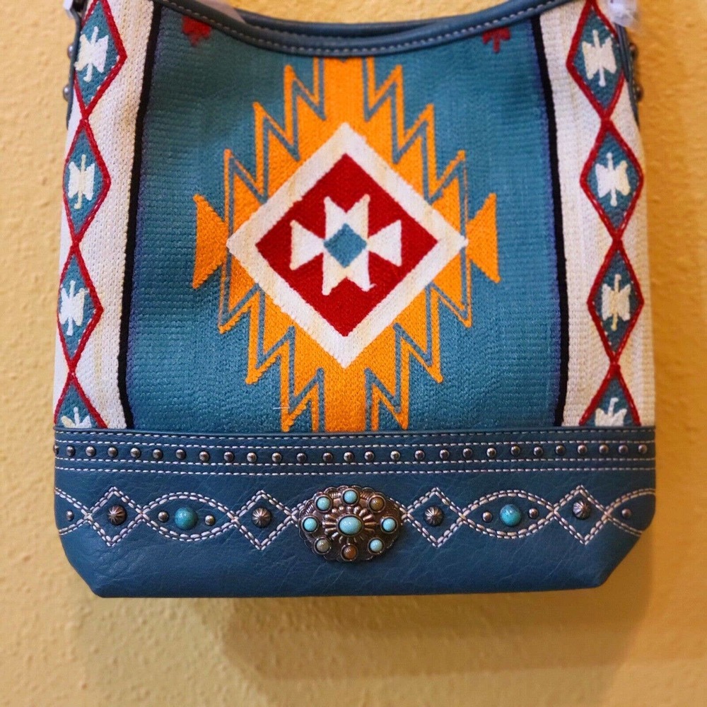- Montana West Aztec conceal carry tapestry crossbody bag canvas & faux le…